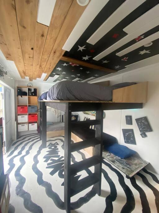 Electric Waihi Beach House - Family & Dog Friendly, Close To Beach, Pool Table, Outdoor Fire Room, Skate Ramp Bowentown Екстер'єр фото